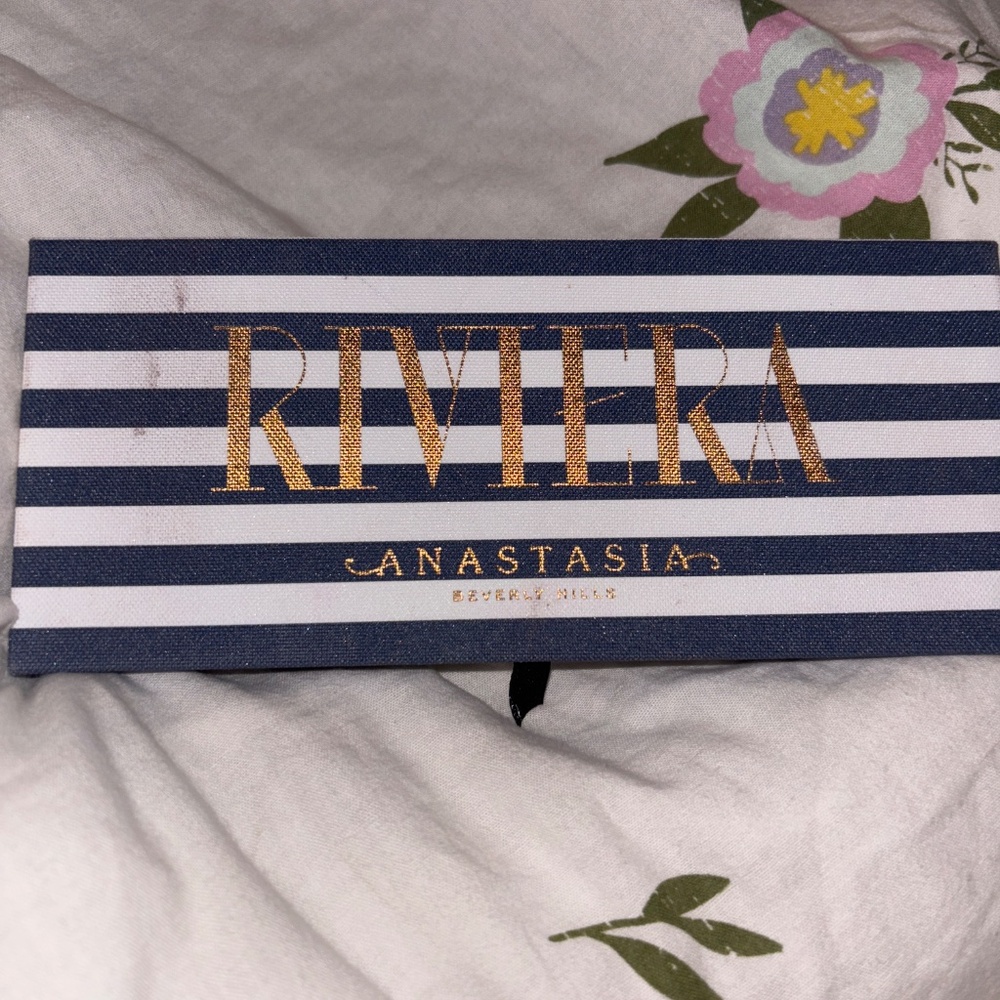 Anastasia Riviera Palette - Picture 5 of 7